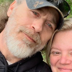 Meet your Posher, Debie